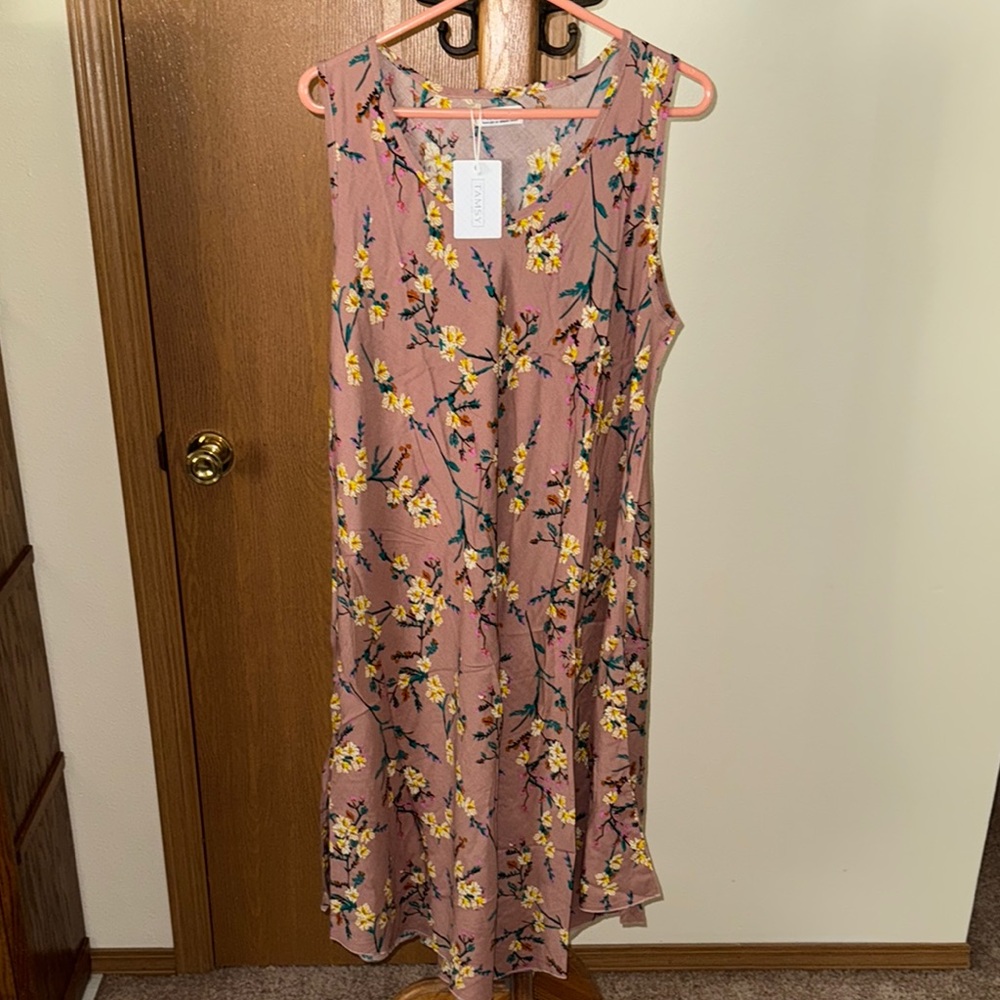 Floral Tamsy Germany Dress; Sleeveless; Woman’s Large; Floral Print